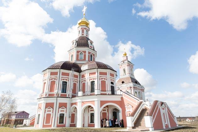 Храм в честь Усекновения Честной главы Иоанна Предтечи в селе Хирино