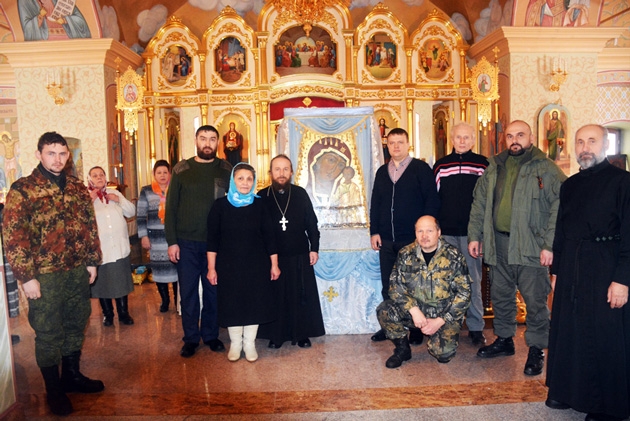 Пятнадцать лет крестный ход с Табынской иконой Божией Матери движется по городам России. Фото: Денис Шмелёв