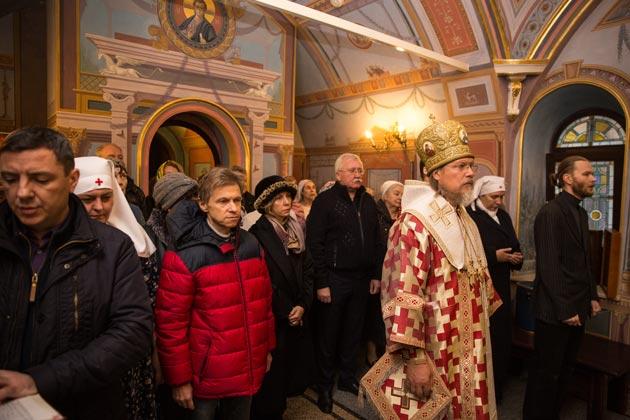 Божественная литургия в храме Святой Елисаветы в Покровском-Стрешневе